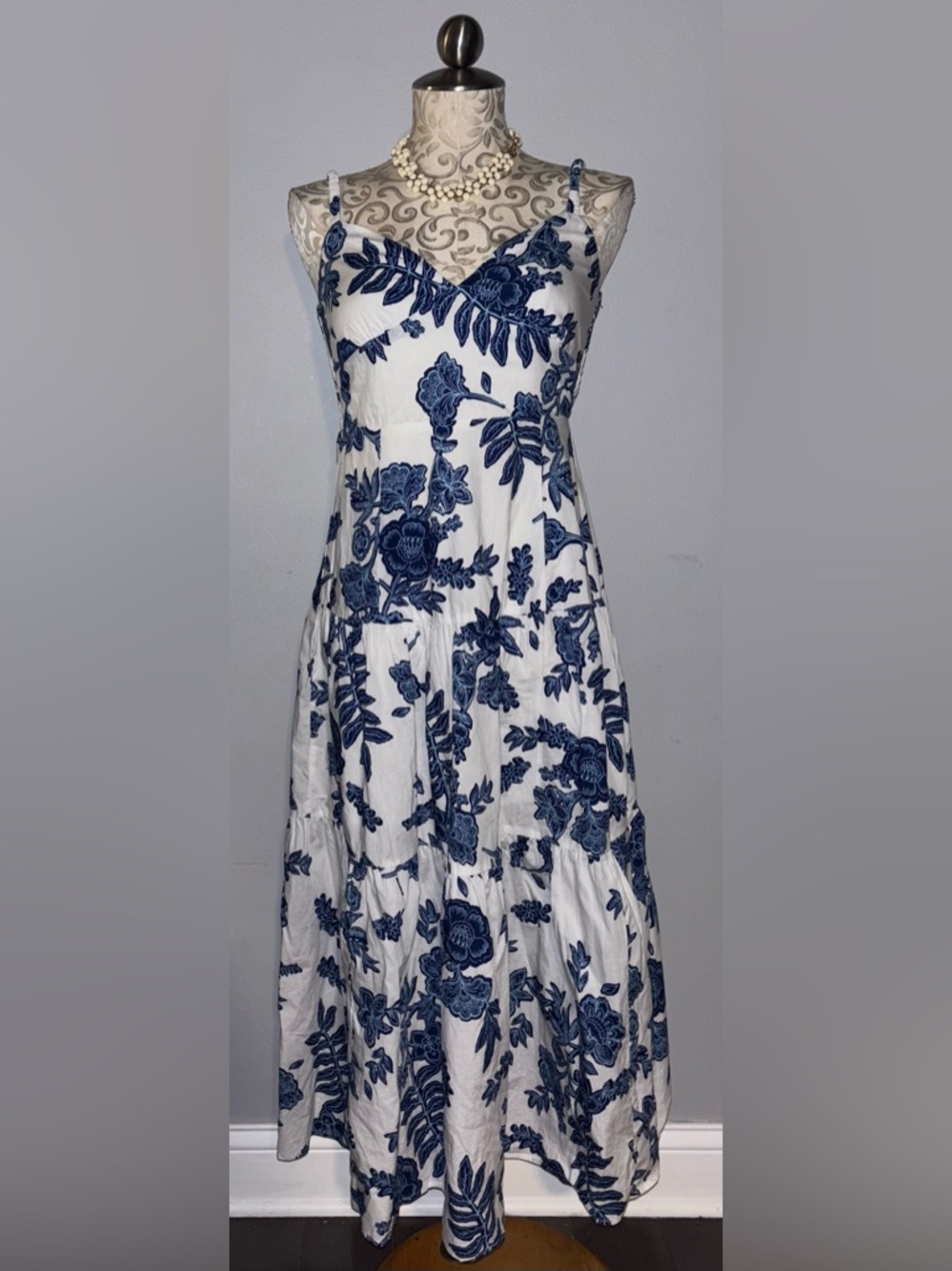 Moon River White Maxi Dress with Blue Floral Print Size Small #A